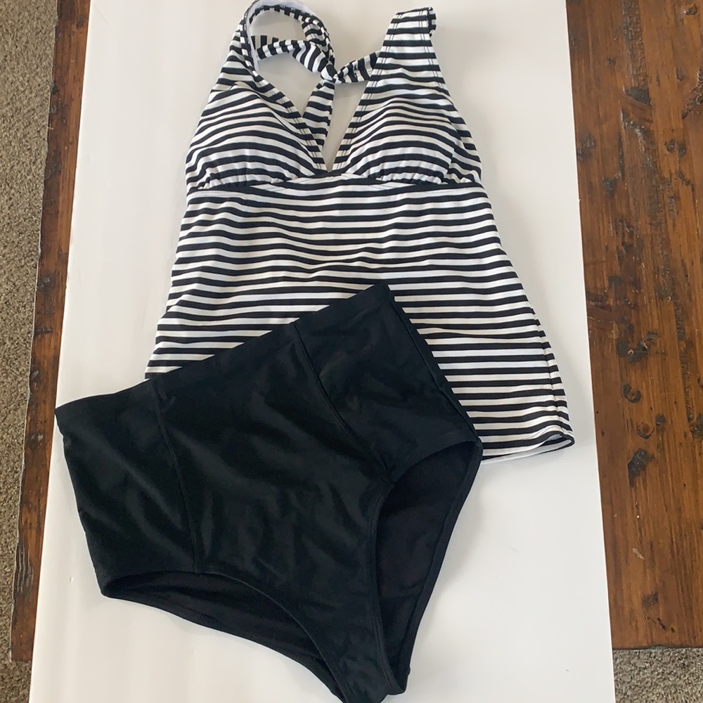 Old Navy Highway, High waist bikini / size medium